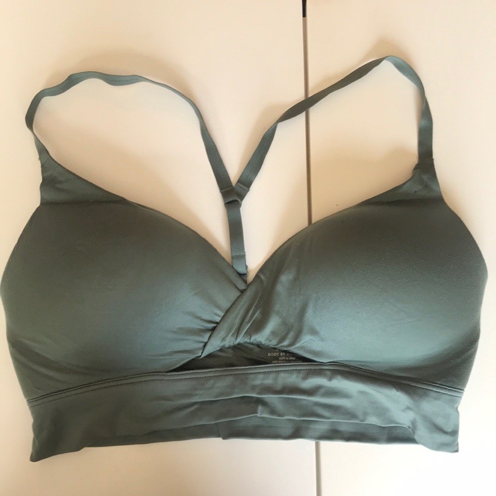 VS- body by Victoria wireless bra